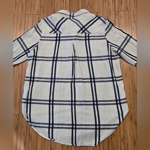 Liz Claiborne Plaid Shirt - Picture 9 of 9